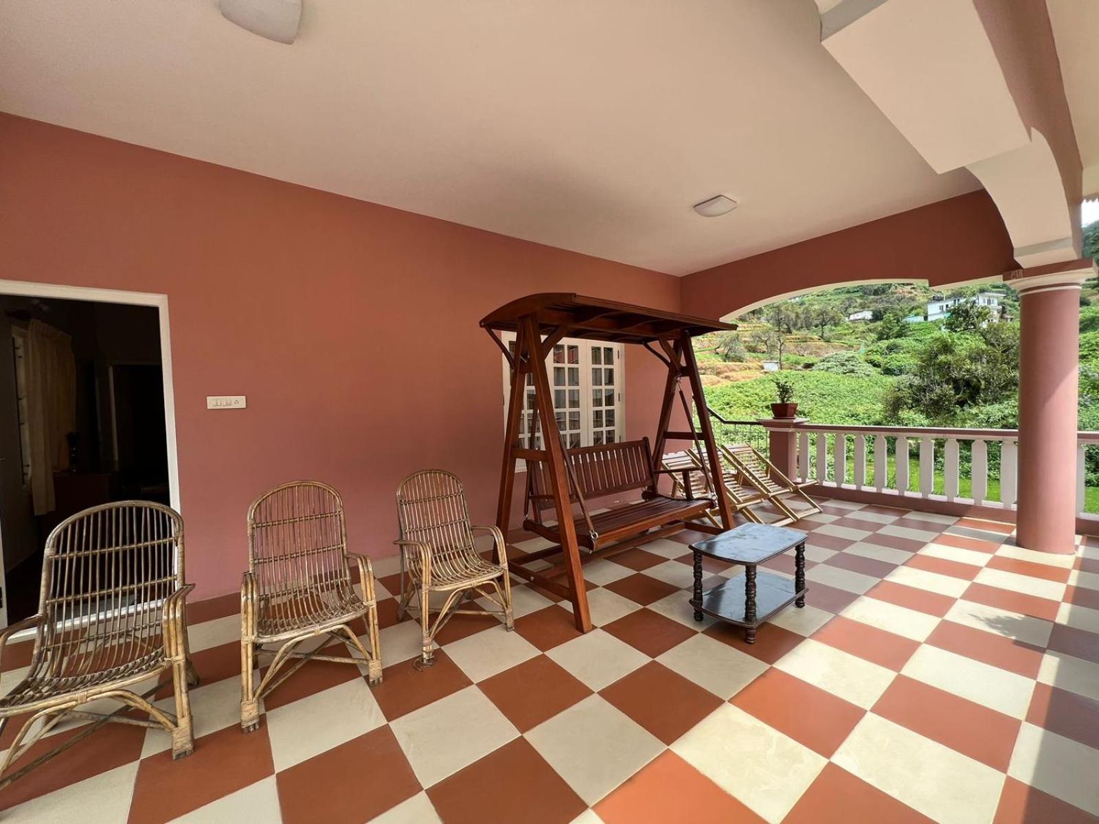 Chill Inn - Families Only Ooty Exterior foto